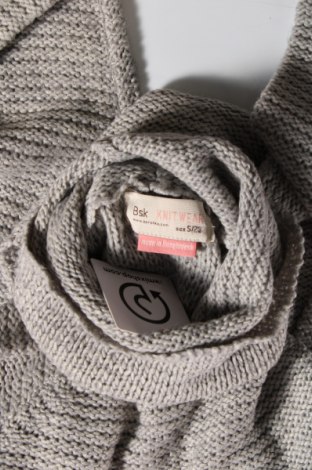 Γυναικείο πουλόβερ Bershka, Μέγεθος S, Χρώμα Γκρί, Τιμή 1,78 €