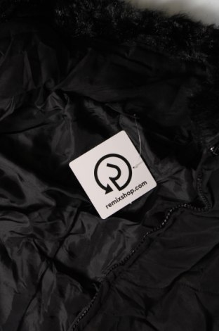 Dámska bunda , Veľkosť S, Farba Čierna, Cena  4,60 €