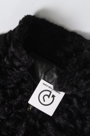 Dámska bunda , Veľkosť L, Farba Čierna, Cena  4,63 €