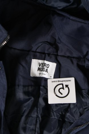 Γυναικείο μπουφάν Vero Moda, Μέγεθος XS, Χρώμα Μπλέ, Τιμή 5,92 €