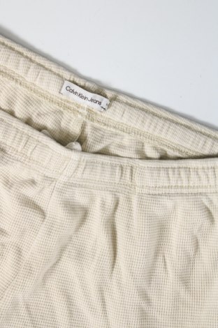 Παιδικό κοντό παντελόνι Calvin Klein Jeans, Μέγεθος 14-15y/ 168-170 εκ., Χρώμα Εκρού, Τιμή 23,09 €