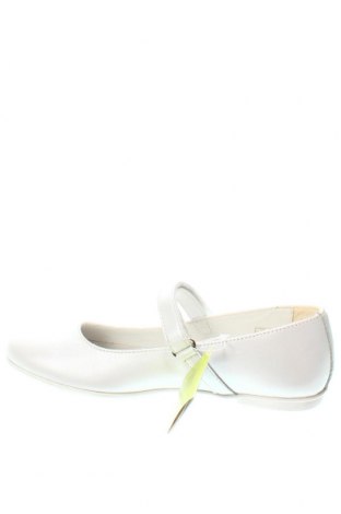 Детски обувки Primigi, Размер 37, Цвят Бял, Цена 112,00 лв.