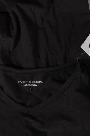 Tricou de bărbați Tommy Hilfiger, Mărime L, Culoare Negru, Preț 223,68 Lei