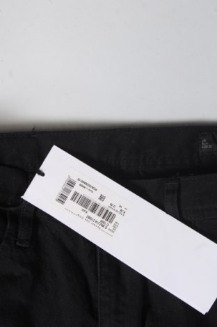 Мъжки дънки Armani Exchange, Размер M, Цвят Черен, Цена 191,00 лв.