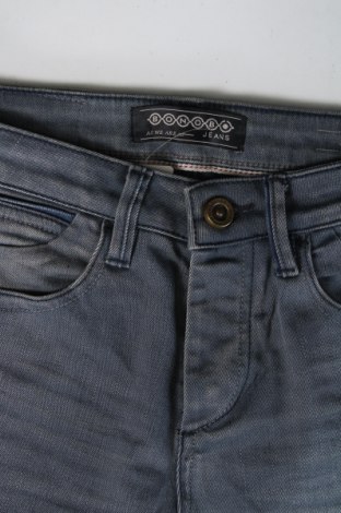Męskie jeansy Bonobo, Rozmiar S, Kolor Niebieski, Cena 92,76 zł