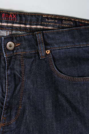 Pánske džínsy  Brax, Veľkosť L, Farba Modrá, Cena  30,62 €