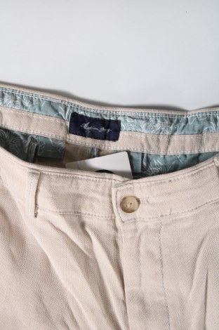 Pantaloni scurți de bărbați Christian Berg, Mărime XL, Culoare Bej, Preț 114,08 Lei