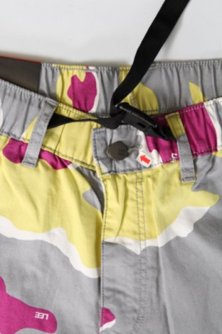 Pantaloni scurți de bărbați Lee, Mărime M, Culoare Multicolor, Preț 286,18 Lei