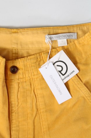 Ανδρικό κοντό παντελόνι Outerknown, Μέγεθος S, Χρώμα Κίτρινο, Τιμή 15,46 €
