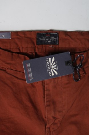 Мъжки панталон Funky Buddha, Размер S, Цвят Кафяв, Цена 22,62 лв.