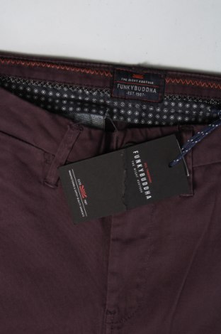 Мъжки панталон Funky Buddha, Размер S, Цвят Лилав, Цена 21,75 лв.