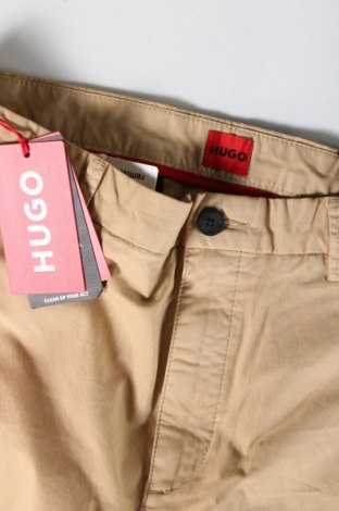 Pánske nohavice  Hugo Boss, Veľkosť M, Farba Béžová, Cena  120,62 €