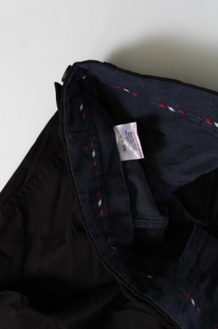 Мъжки панталон Taylor & Wright, Размер L, Цвят Черен, Цена 5,80 лв.
