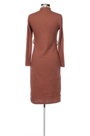 Φόρεμα, Μέγεθος M, Χρώμα Σάπιο μήλο, Τιμή 17,94 €