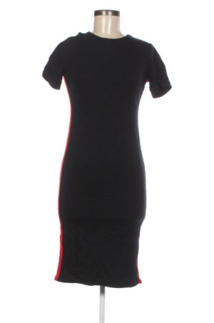 Šaty  Bershka, Velikost M, Barva Černá, Cena  120,00 Kč