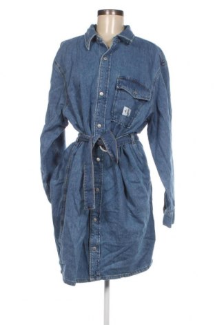 Sukienka Calvin Klein Jeans, Rozmiar XL, Kolor Niebieski, Cena 240,43 zł