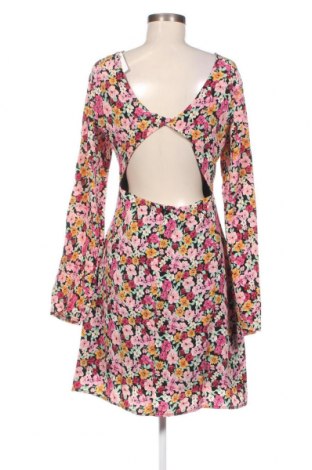 Kleid Fashion Union, Größe M, Farbe Mehrfarbig, Preis 11,04 €