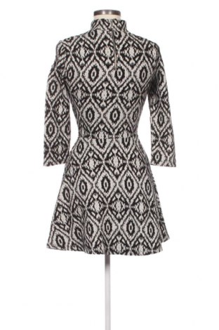 Šaty  H&M, Velikost S, Barva Vícebarevné, Cena  177,00 Kč