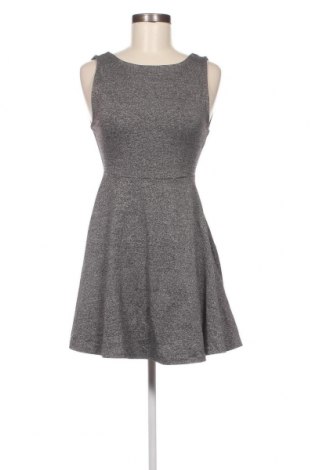 Kleid H&M Divided, Größe S, Farbe Grau, Preis € 4,04