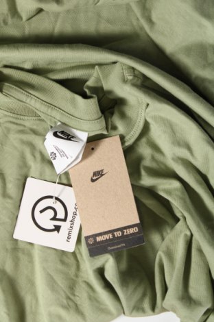 Kleid Nike, Größe L, Farbe Grün, Preis 61,34 €