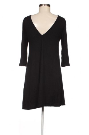 Šaty  Pull&Bear, Veľkosť M, Farba Čierna, Cena  2,14 €