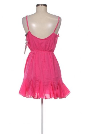 Sukienka Trendyol, Rozmiar M, Kolor Różowy, Cena 271,88 zł
