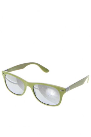 Слънчеви очила Ray Ban, Цвят Зелен, Цена 182,45 лв.