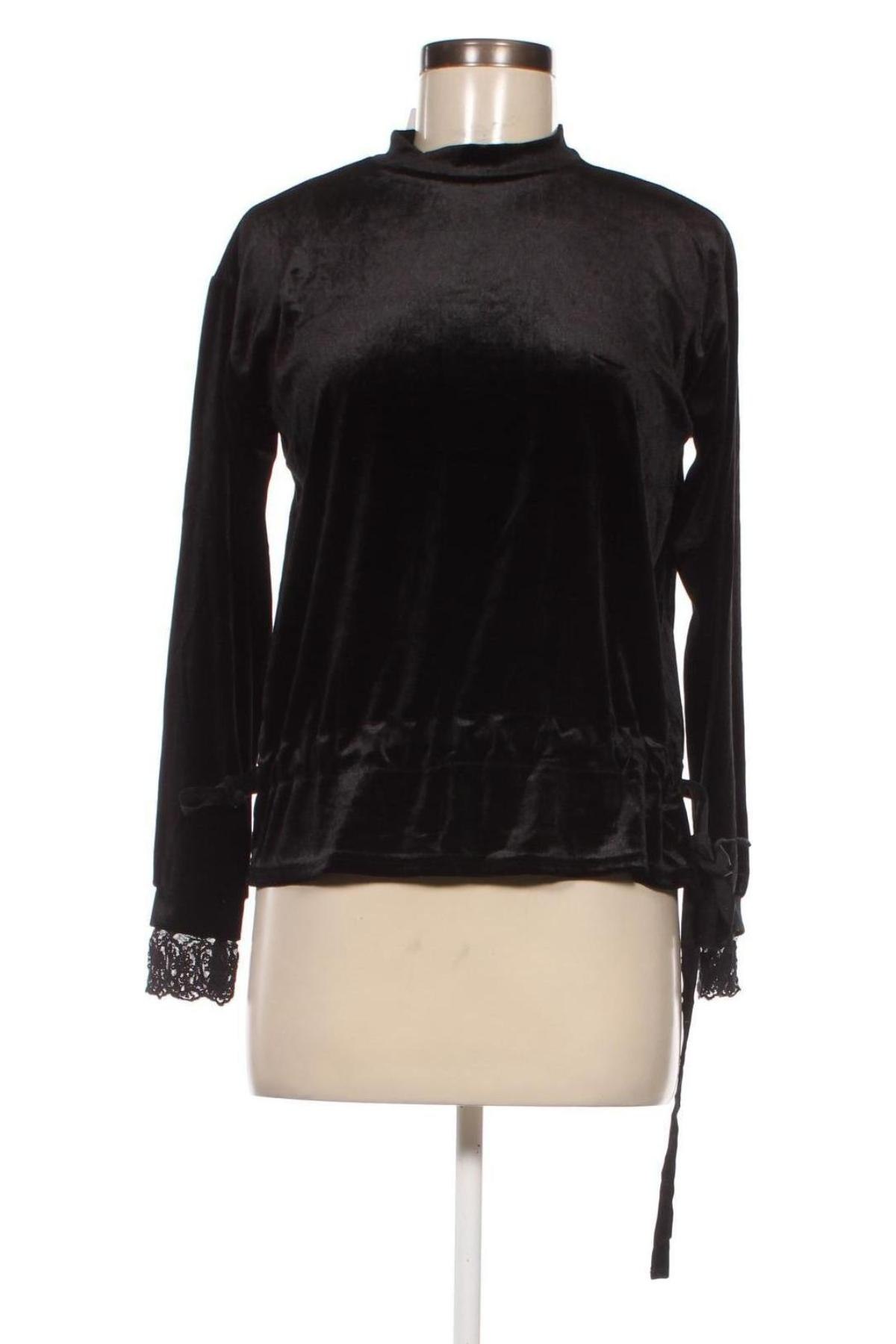 Дамска блуза Moodo, Размер XS, Цвят Черен, Цена 7,20 лв.