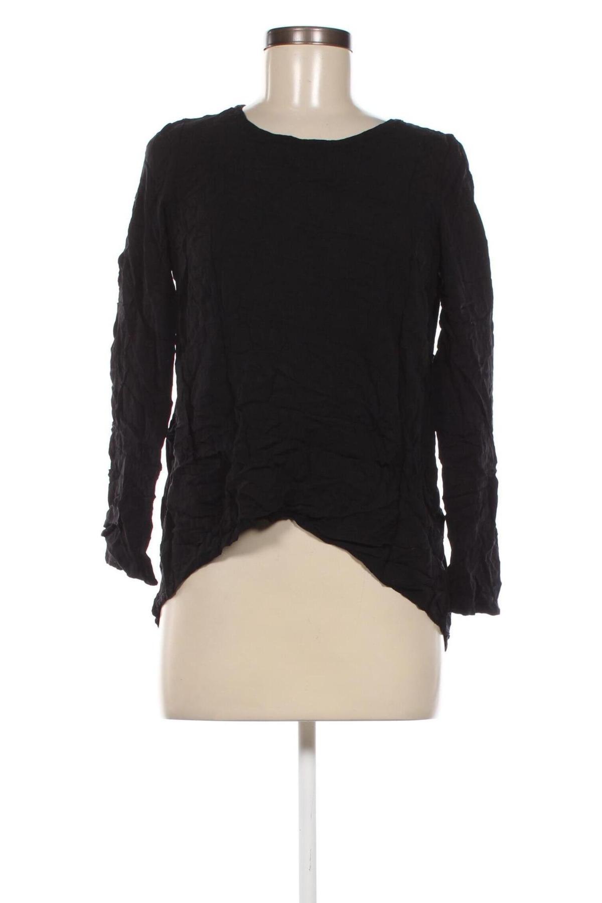 Дамска блуза VILA, Размер S, Цвят Черен, Цена 4,35 лв.