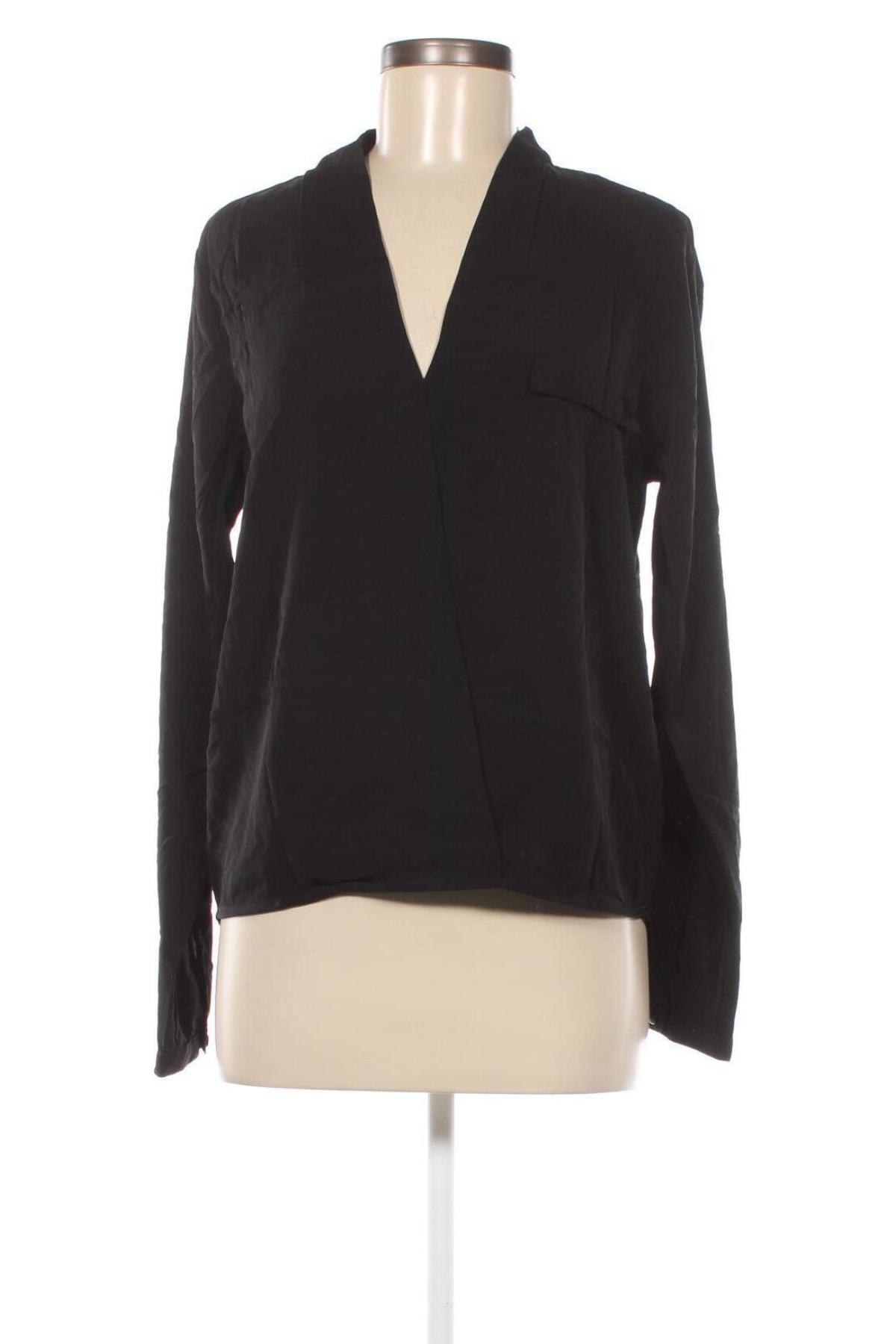 Γυναικεία μπλούζα VILA, Μέγεθος M, Χρώμα Μαύρο, Τιμή 2,51 €
