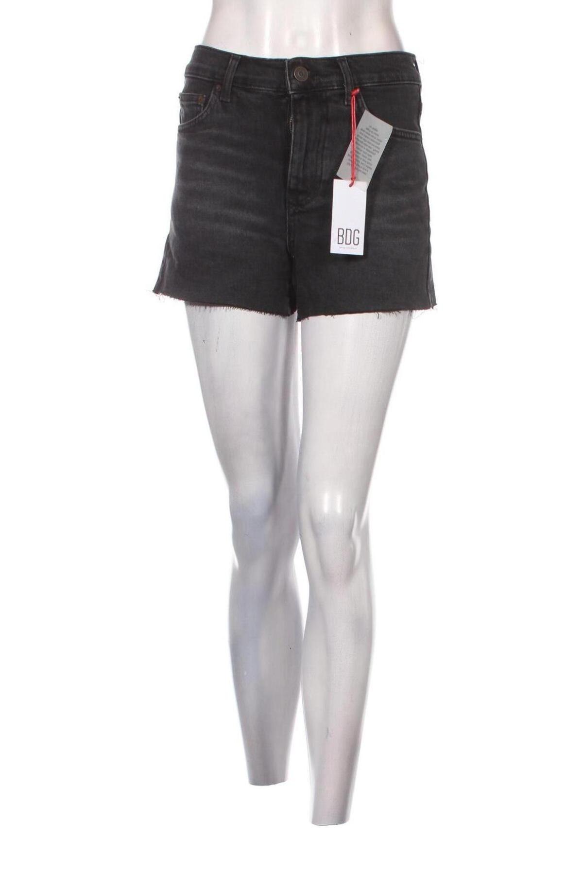 Γυναικείο κοντό παντελόνι BDG, Μέγεθος S, Χρώμα Μαύρο, Τιμή 4,82 €