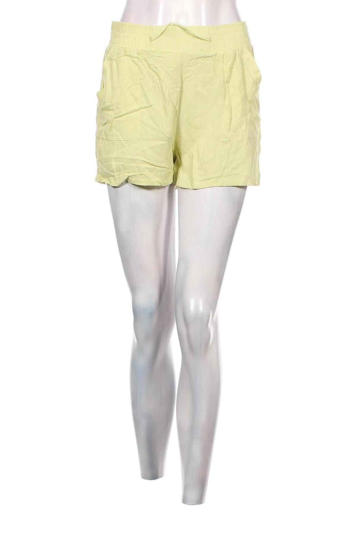 Дамски къс панталон Haily`s, Размер S, Цвят Зелен, Цена 72,00 лв.