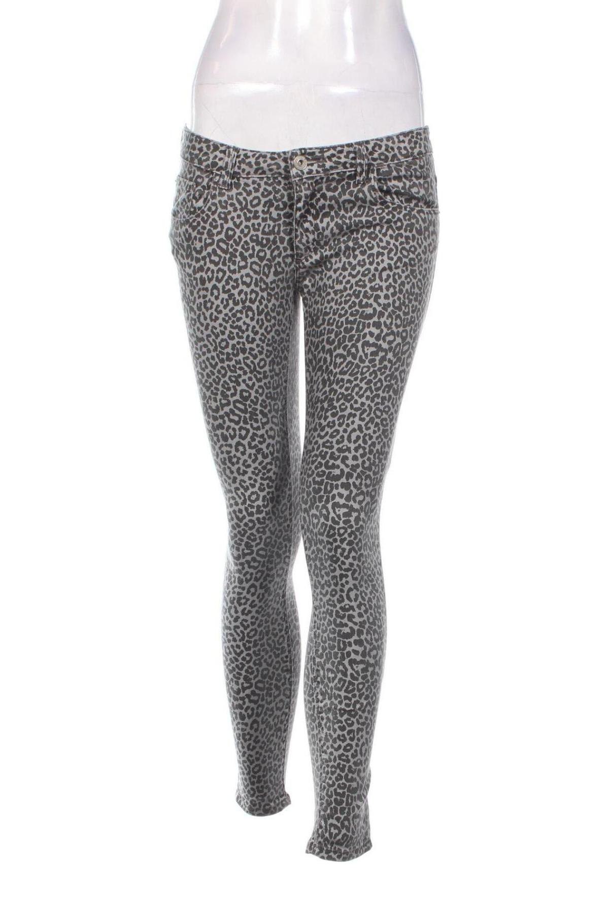 Pantaloni de femei Pull&Bear, Mărime M, Culoare Gri, Preț 15,26 Lei