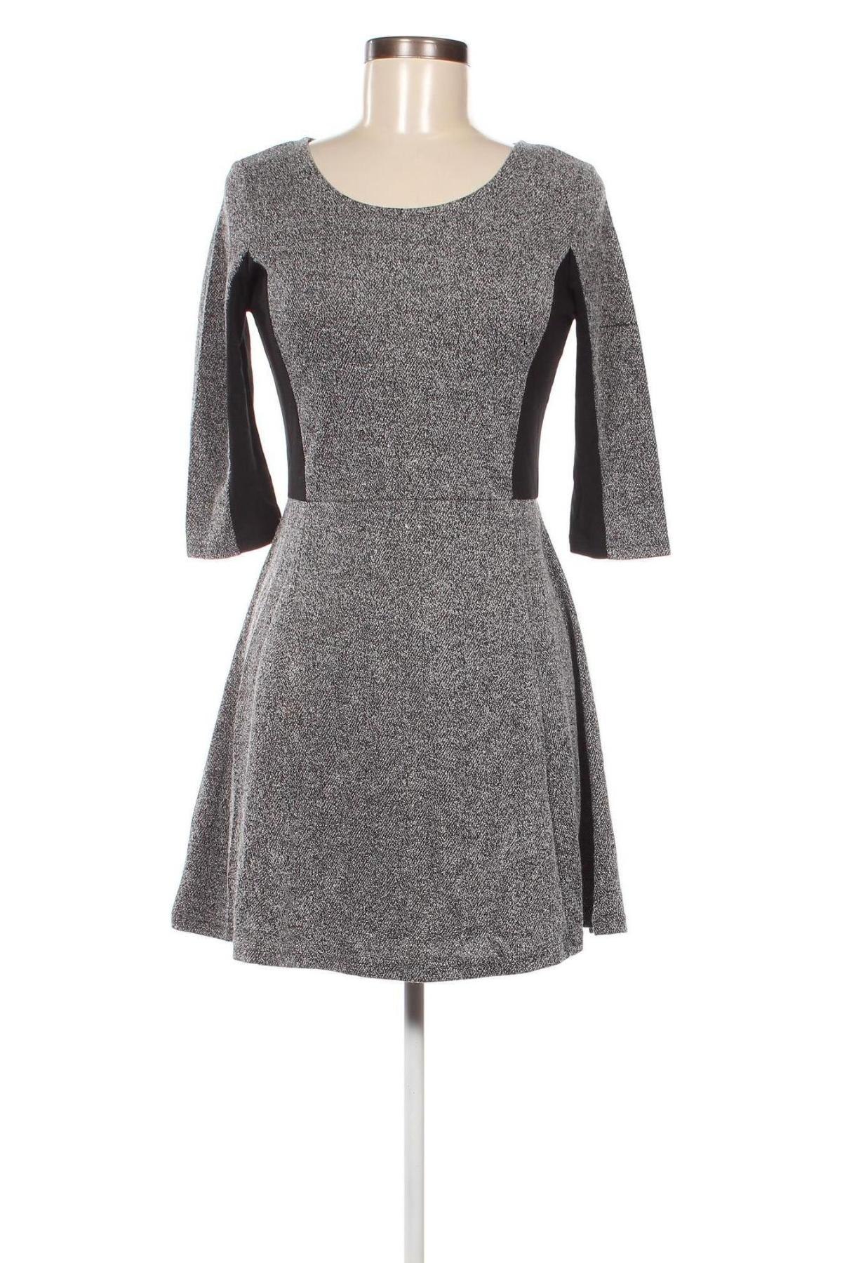 Kleid H&M Divided, Größe M, Farbe Mehrfarbig, Preis € 4,64