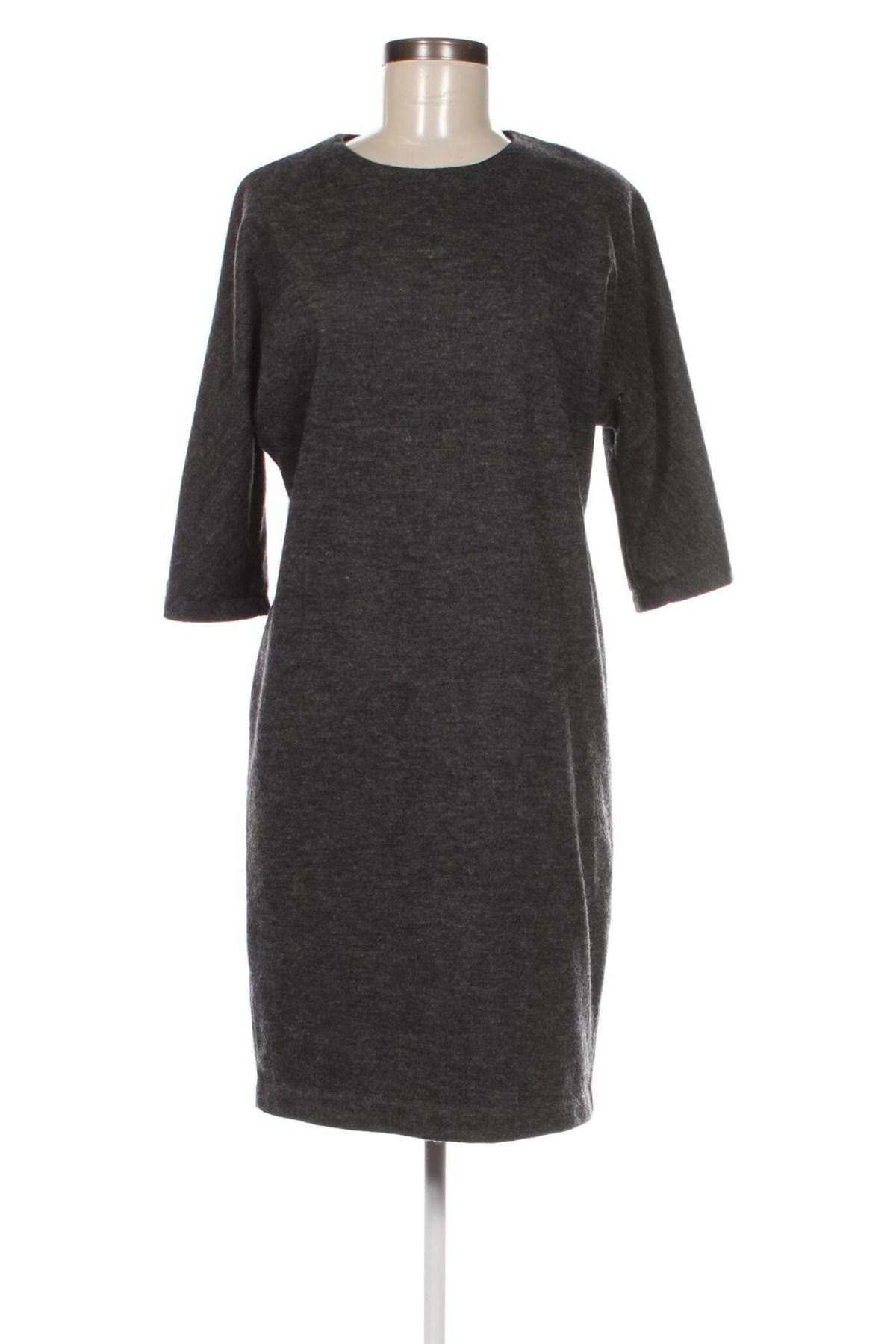 Kleid Mango, Größe M, Farbe Grau, Preis 4,44 €