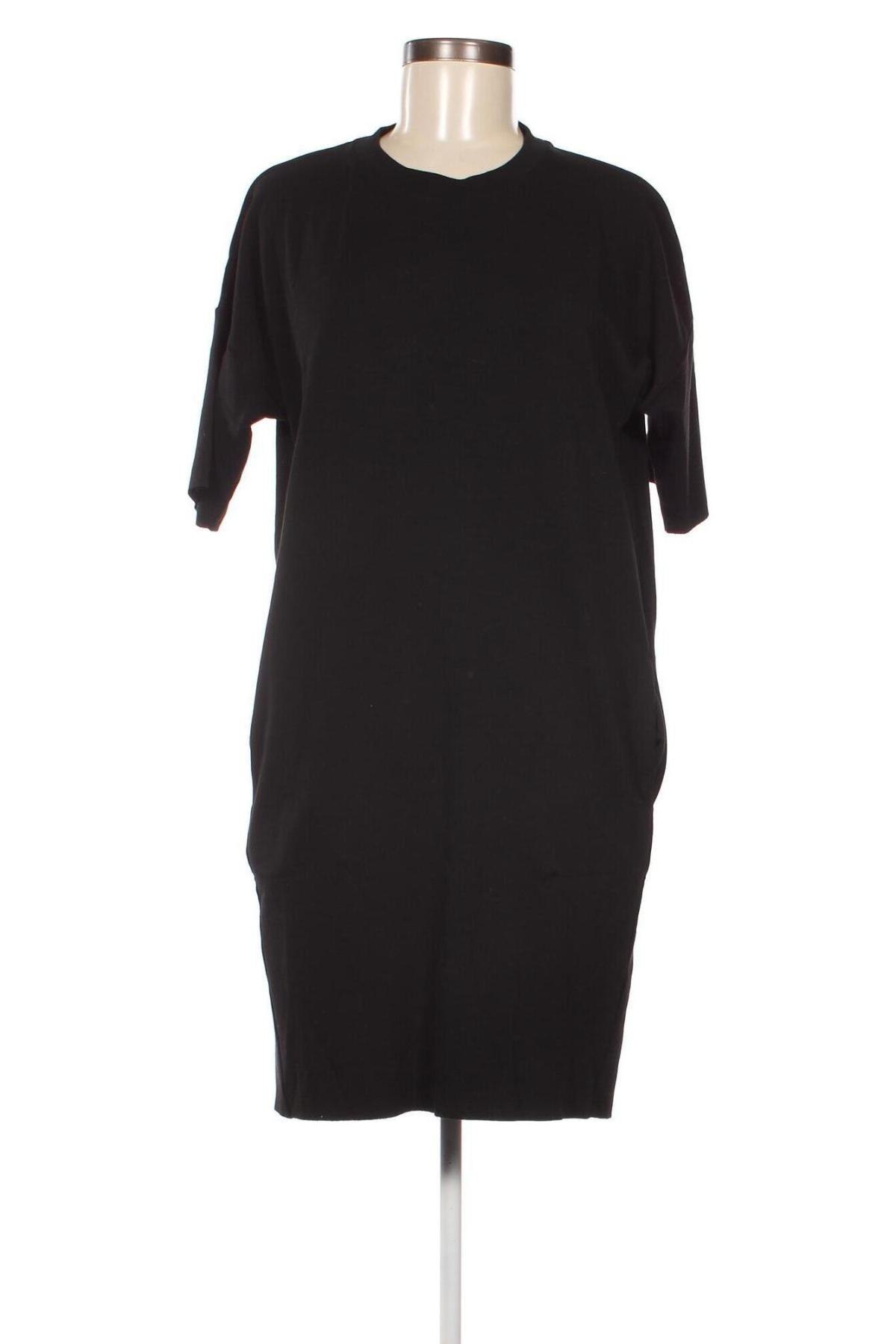 Φόρεμα Minimum, Μέγεθος XS, Χρώμα Μαύρο, Τιμή 20,75 €
