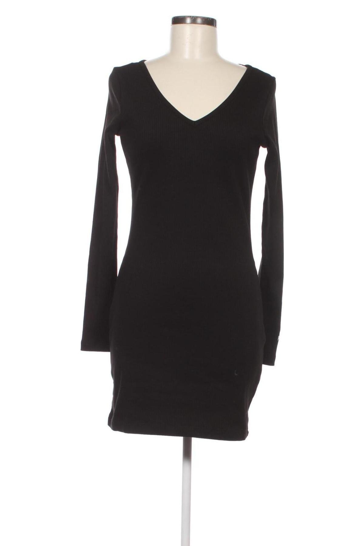 Φόρεμα PUMA, Μέγεθος M, Χρώμα Μαύρο, Τιμή 13,30 €