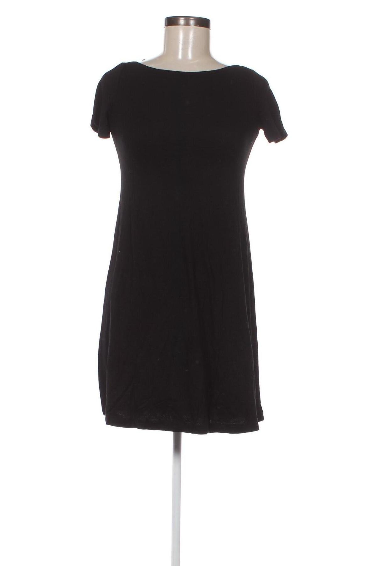 Rochie Stradivarius, Mărime S, Culoare Negru, Preț 18,12 Lei