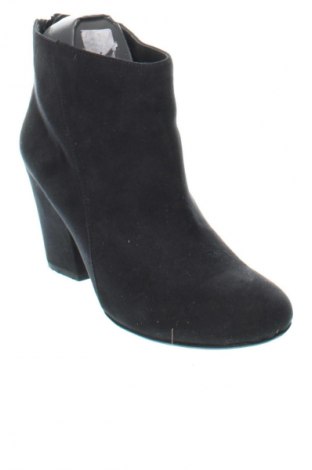 Botine de damă, Mărime 36, Culoare Negru, Preț 157,99 Lei