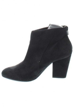 Botine de damă, Mărime 36, Culoare Negru, Preț 157,99 Lei