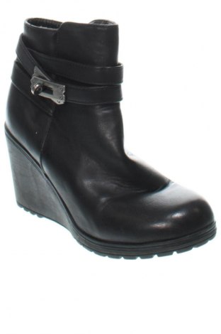 Botine de damă, Mărime 37, Culoare Negru, Preț 73,99 Lei