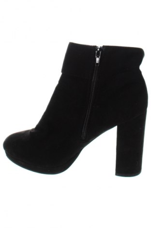 Botine de damă, Mărime 37, Culoare Negru, Preț 128,99 Lei