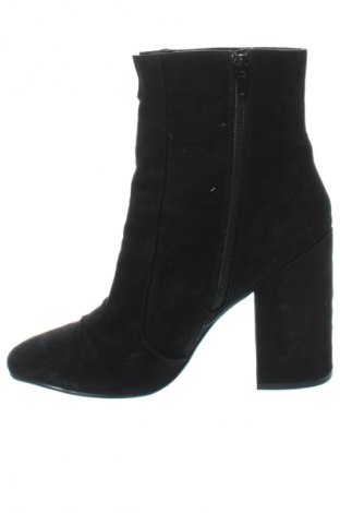 Damen Stiefeletten Catwalk, Größe 39, Farbe Schwarz, Preis € 33,99