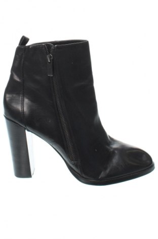 Botine de damă Dolce Vita, Mărime 42, Culoare Negru, Preț 381,99 Lei