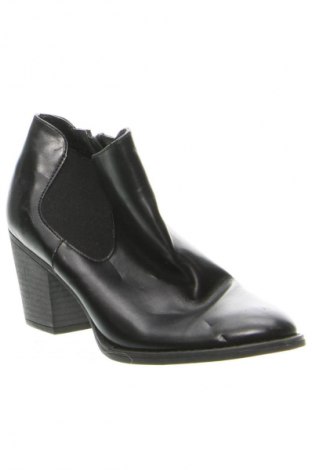 Botine de damă Graceland, Mărime 37, Culoare Negru, Preț 53,99 Lei