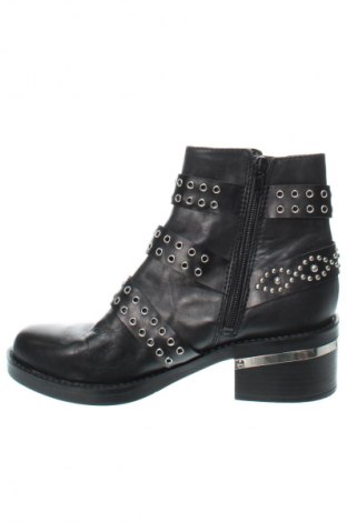 Damen Stiefeletten Guess, Größe 38, Farbe Schwarz, Preis € 90,99