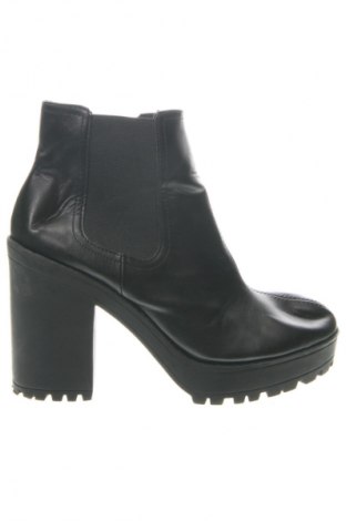 Botine de damă H&M Divided, Mărime 38, Culoare Negru, Preț 55,99 Lei