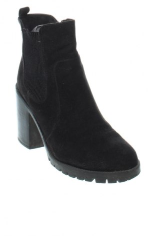 Botine de damă New Look, Mărime 38, Culoare Negru, Preț 157,99 Lei