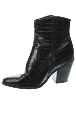 Damen Stiefeletten ONLY, Größe 39, Farbe Schwarz, Preis 23,99 €