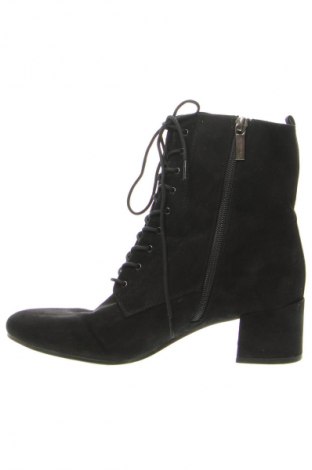 Botine de damă Tamaris, Mărime 39, Culoare Negru, Preț 203,99 Lei